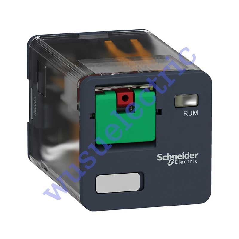 Schneider RUMC31B7 universal plug in relay